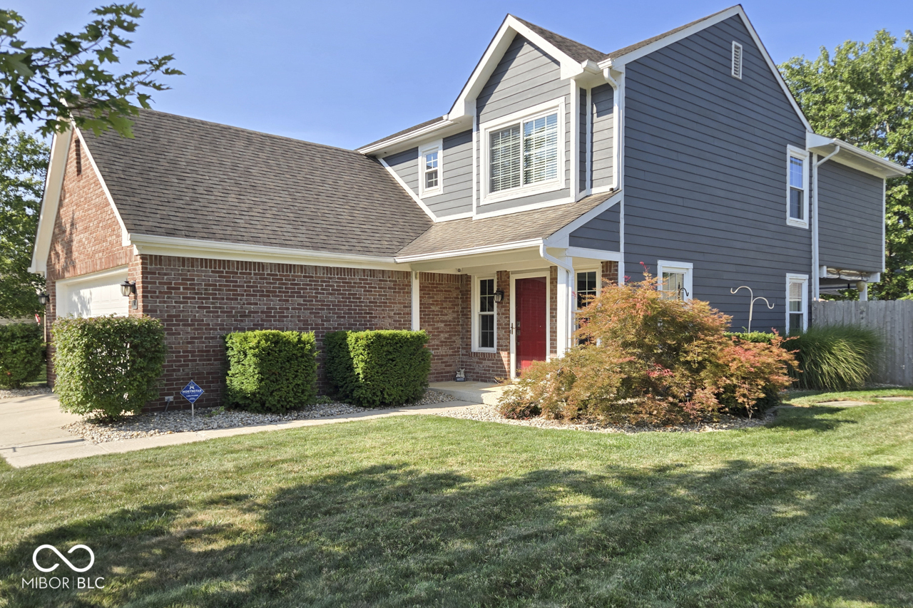 5810 Spring Oaks Way Indianapolis, IN 46237 - Photo 2 of 49