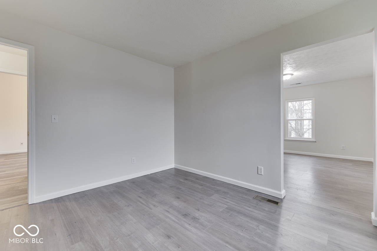 5810 Spring Oaks Way Indianapolis, IN 46237 - Photo 23 of 49