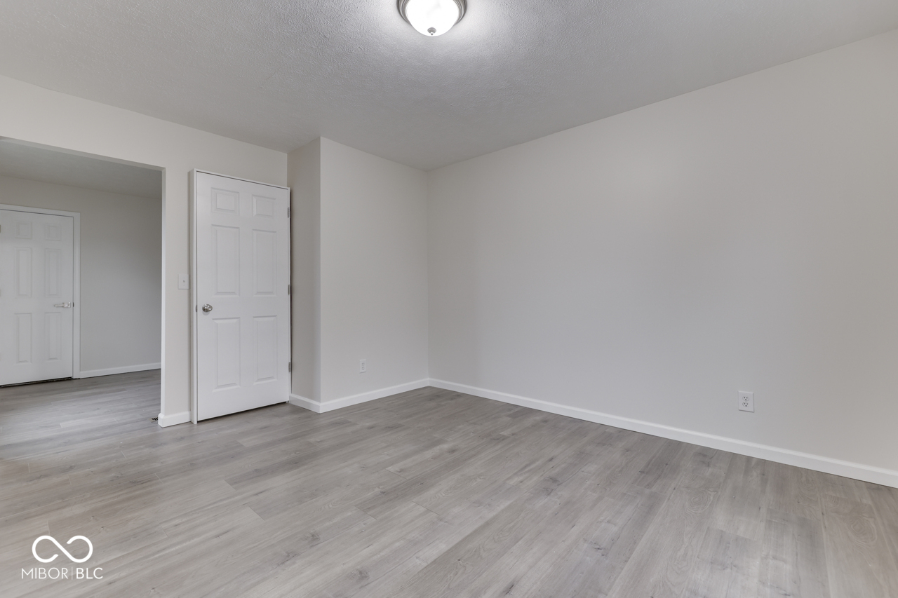 5810 Spring Oaks Way Indianapolis, IN 46237 - Photo 25 of 49