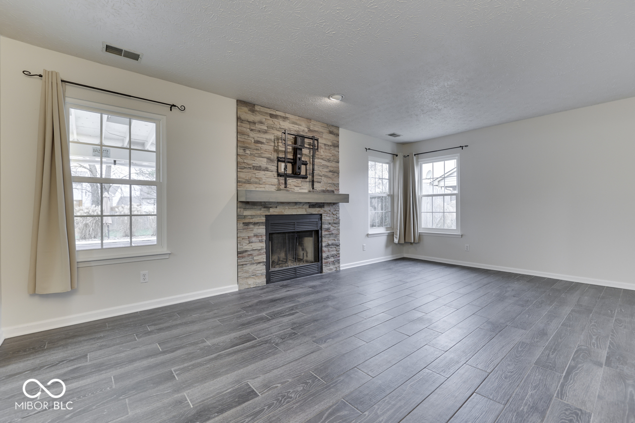 5810 Spring Oaks Way Indianapolis, IN 46237 - Photo 7 of 49