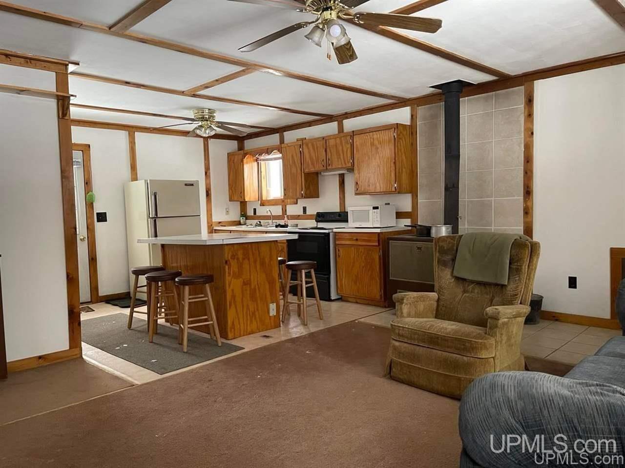 5959 North County Line Road Foster City, MI 49834 - Photo 7 of 19