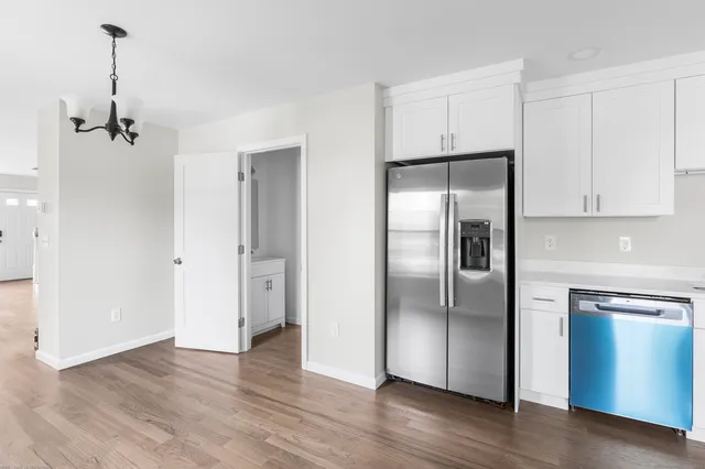 $2,400 | 196 Wilmot Avenue, Bridgeport, CT 06607