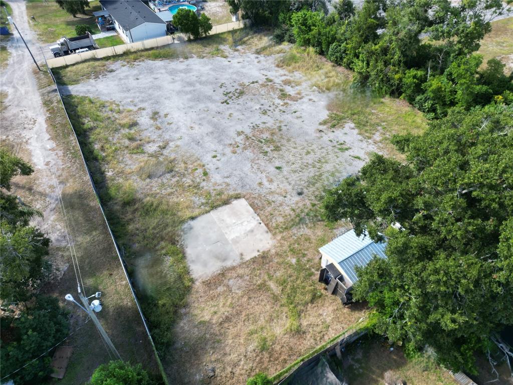 4155 Pine Haven Road New Port Richey, FL 34653 - Photo 5 of 12 a view of a yard from a balcony