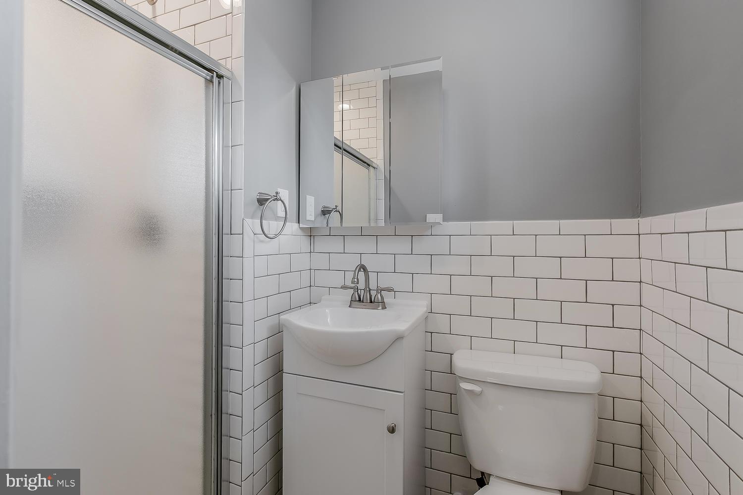 1108 Faun Road Wilmington, DE 19803 - Photo 19 of 27 Tastefully renovated full bath