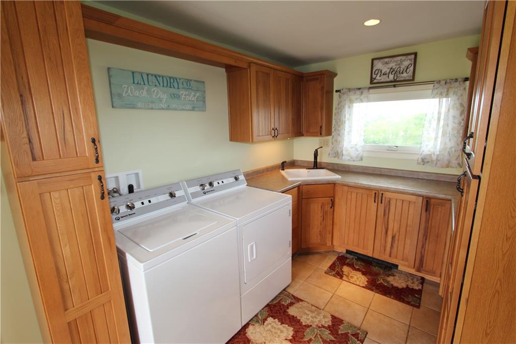 126 Uschak Road Derry, PA 15627 - Photo 8 of 48