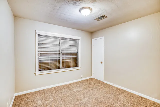 $1,450 | 1610 13th Avenue North, Texas City, TX 77590