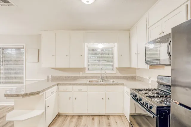 $1,450 | 1610 13th Avenue North, Texas City, TX 77590