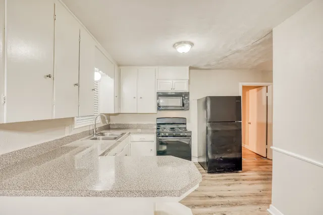 $1,450 | 1610 13th Avenue North, Texas City, TX 77590