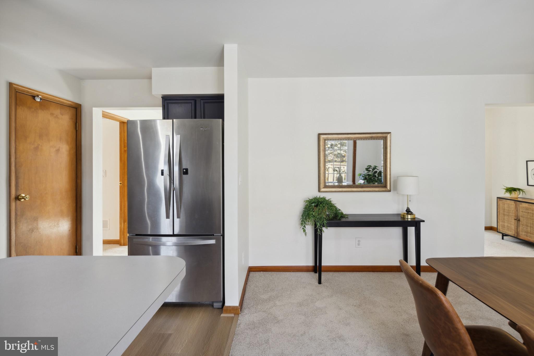 5880 Montgomery Road Elkridge, MD 21075 - Photo 13 of 39 View of Dinin/Kitchen