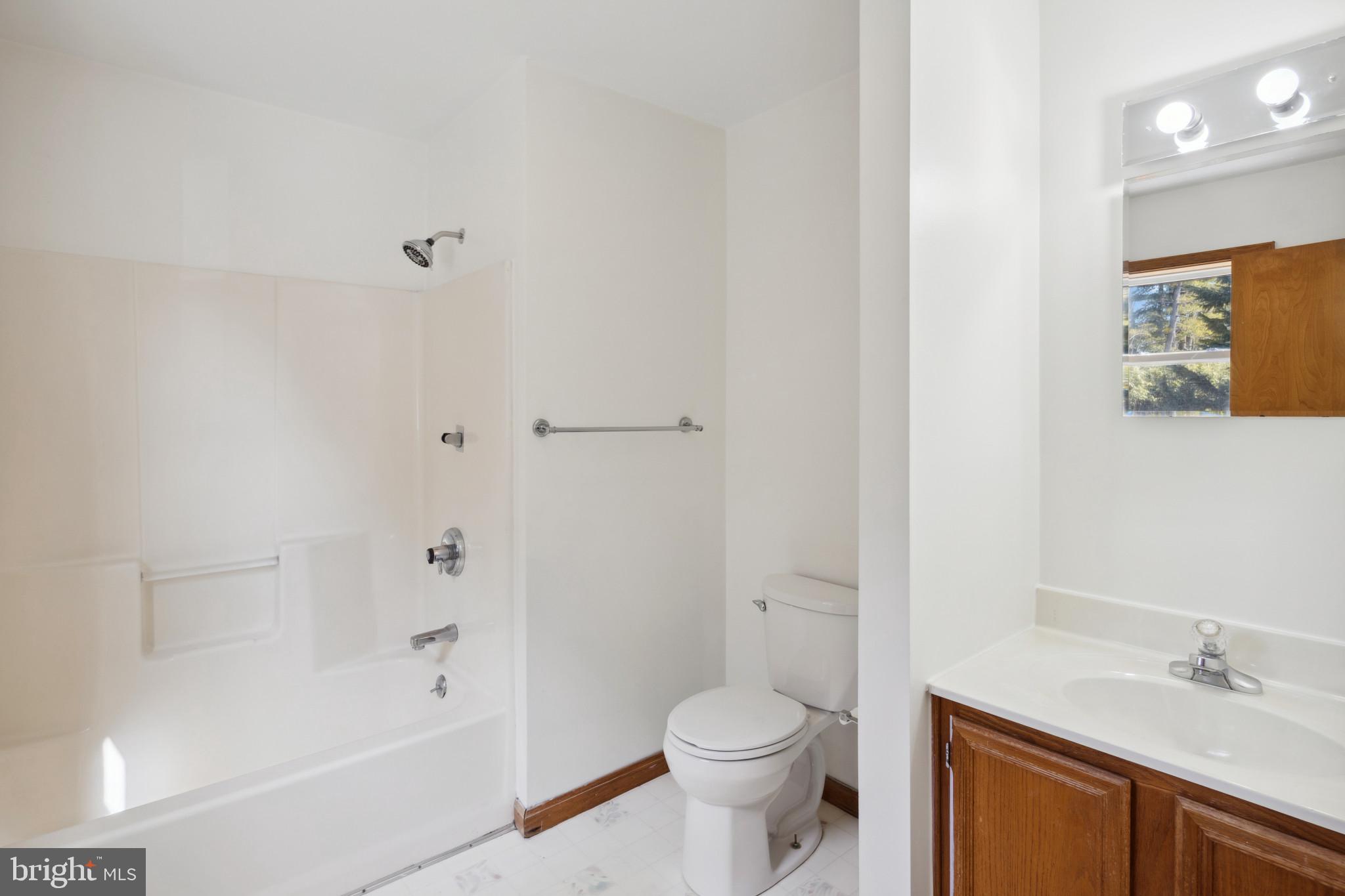 5880 Montgomery Road Elkridge, MD 21075 - Photo 28 of 39 Hall Bath