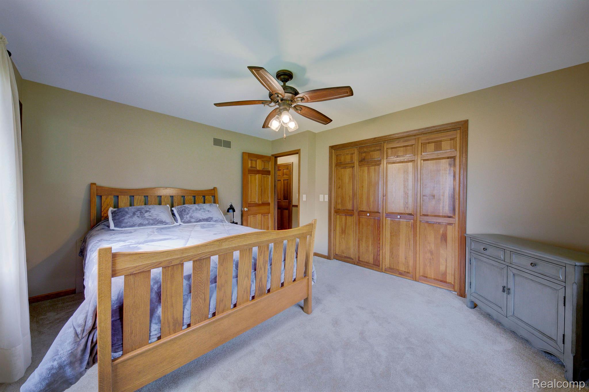 21093 Gill Road Farmington, MI 48335 - Photo 32 of 43 Gallery Image 32
