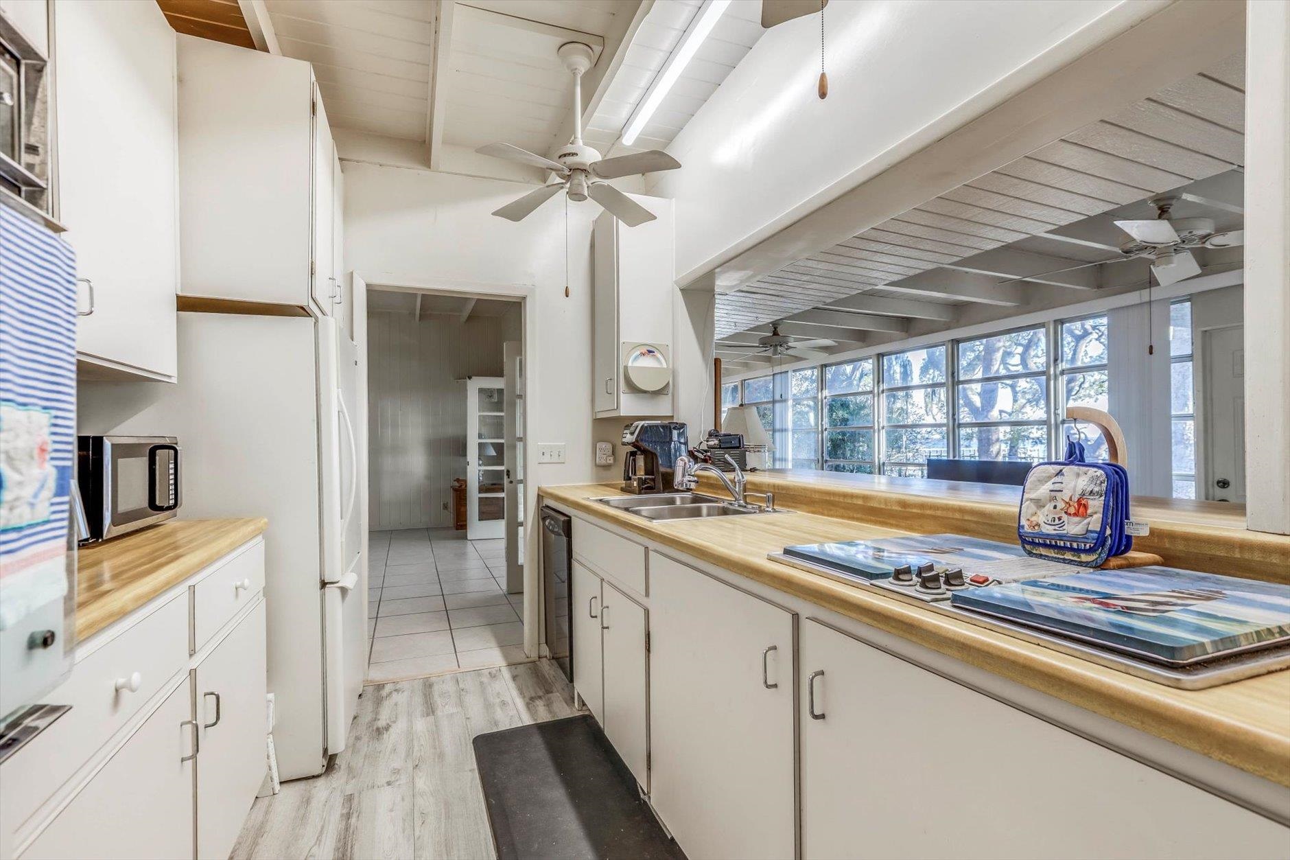 367 Mashes Sands Road Panacea, FL 32346 - Photo 13 of 57