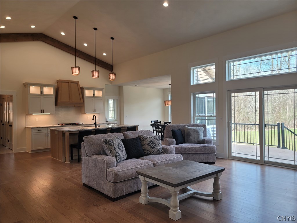 4 R Mistral Circle Liverpool, NY 13090 - Photo 4 of 50