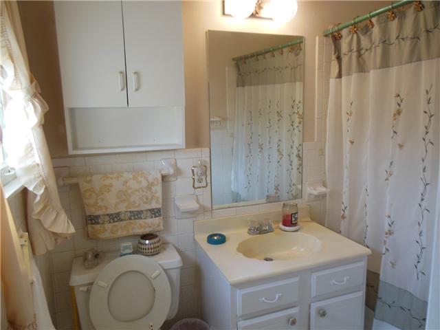 2403 Hickory Drive Springfield, TN 37172 - Photo 14 of 16 Master Bath