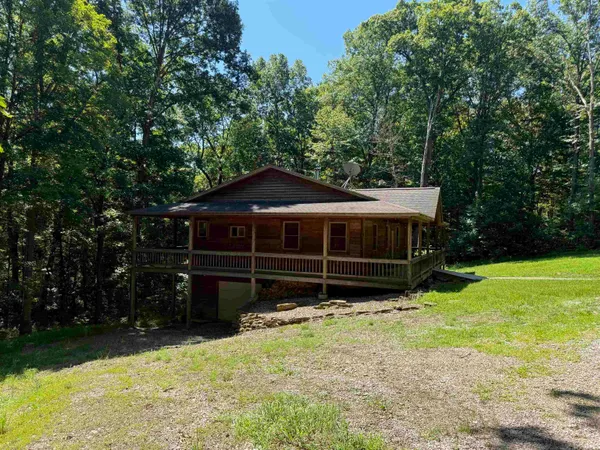 $440,000 | 4666 North Pine Drive, Solsberry, IN 47459