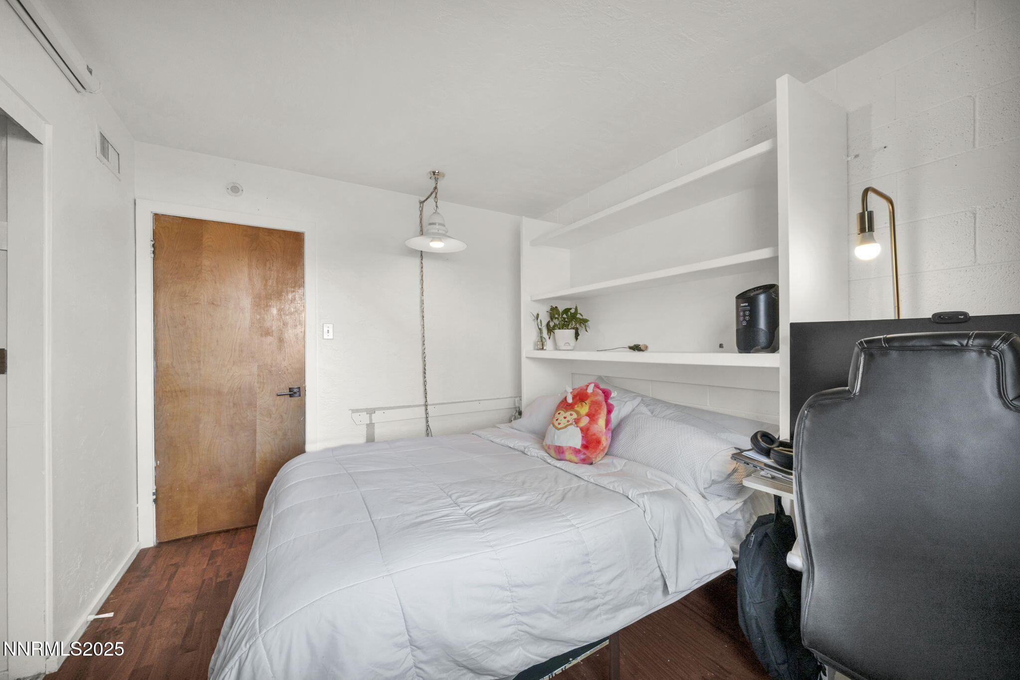 13623 Mt Baldy Street Reno, NV 89506 - Photo 43 of 46 a bedroom with a bed and a dresser