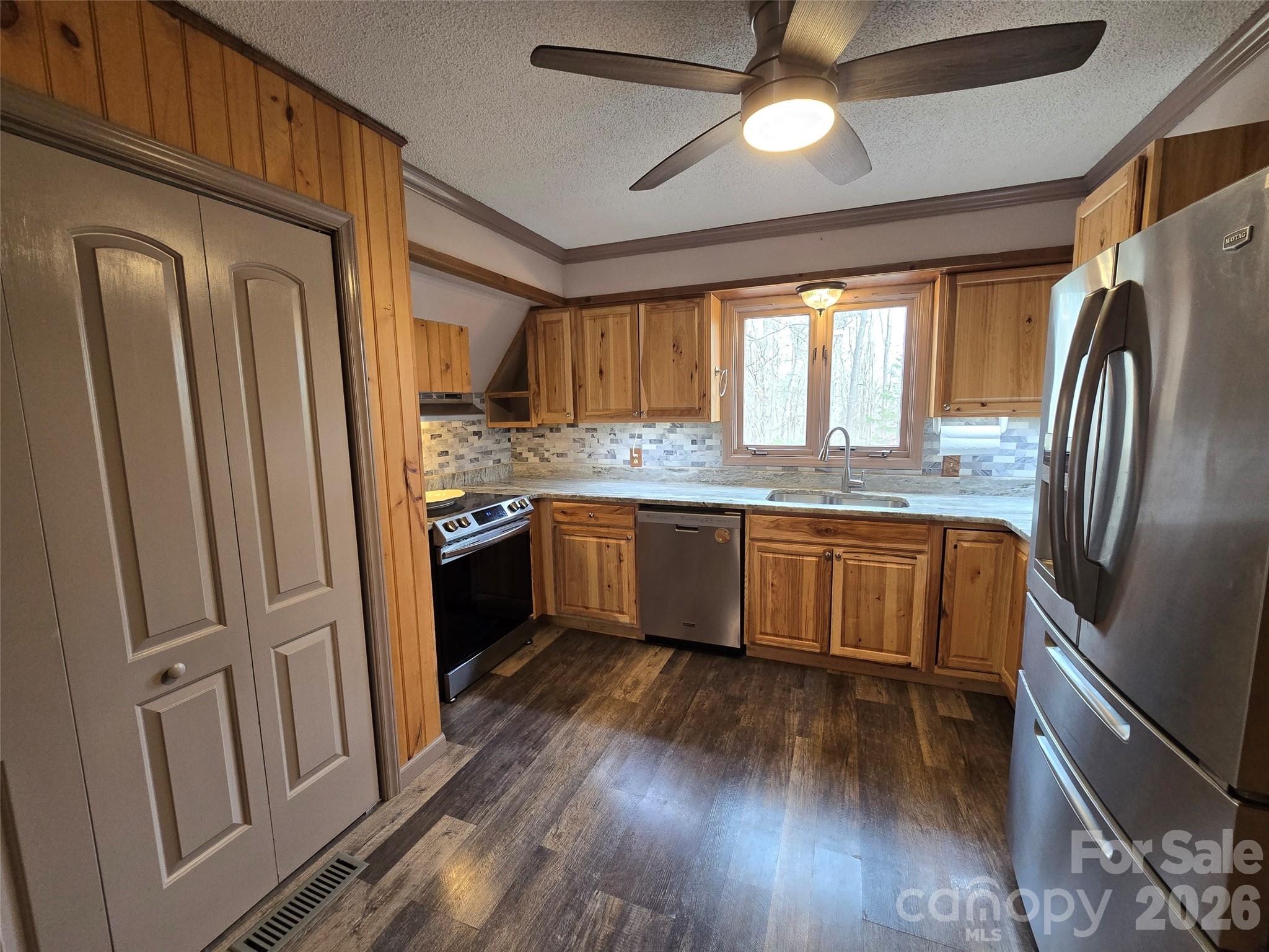 6782 Shiloh Road Liberty, NC 27298 - Photo 10 of 47