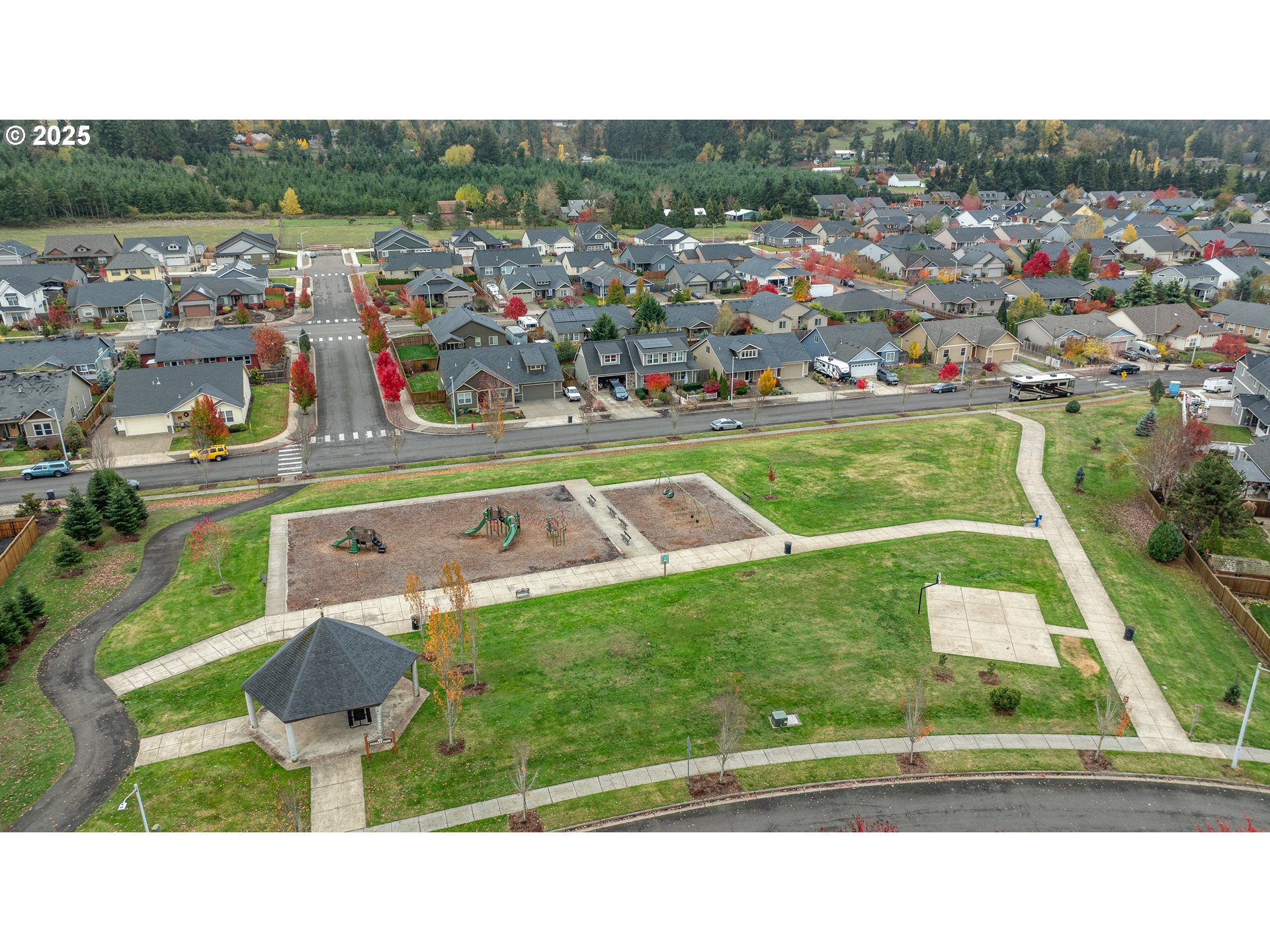 794 Ike Mooney Road Northeast Silverton, OR 97381 - Photo 30 of 33