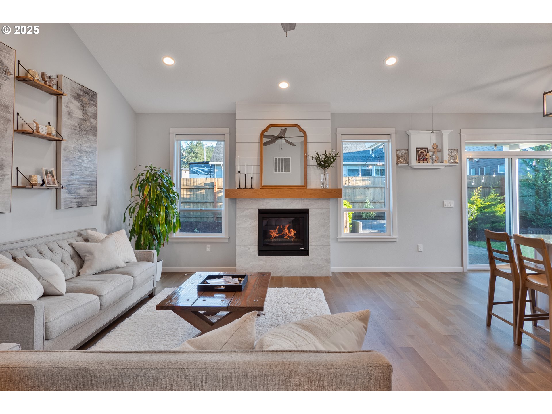 794 Ike Mooney Road Northeast Silverton, OR 97381 - Photo 3 of 33