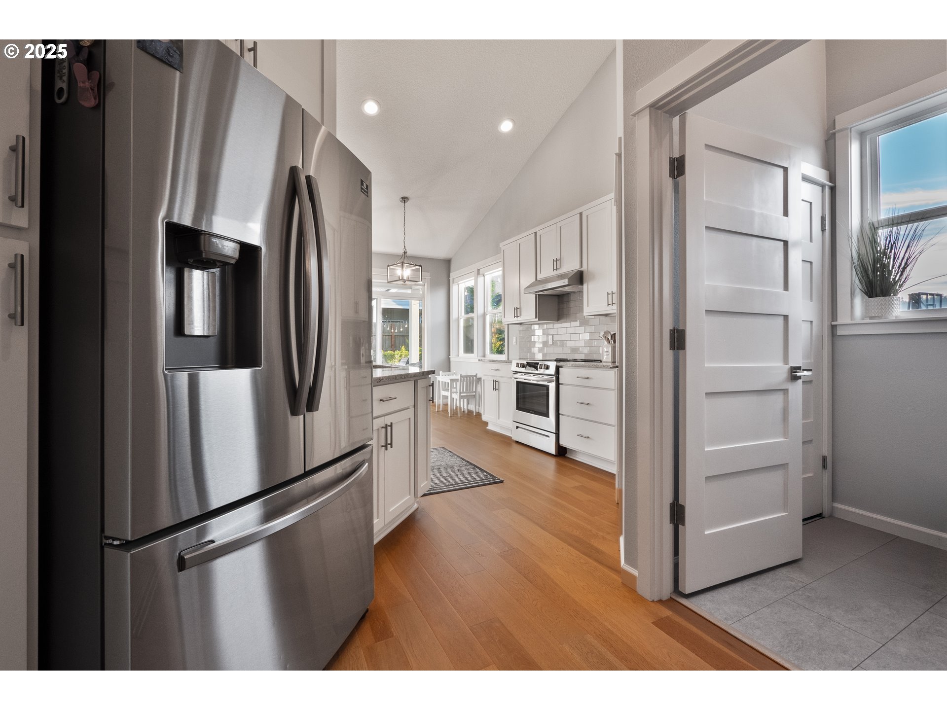 794 Ike Mooney Road Northeast Silverton, OR 97381 - Photo 9 of 33