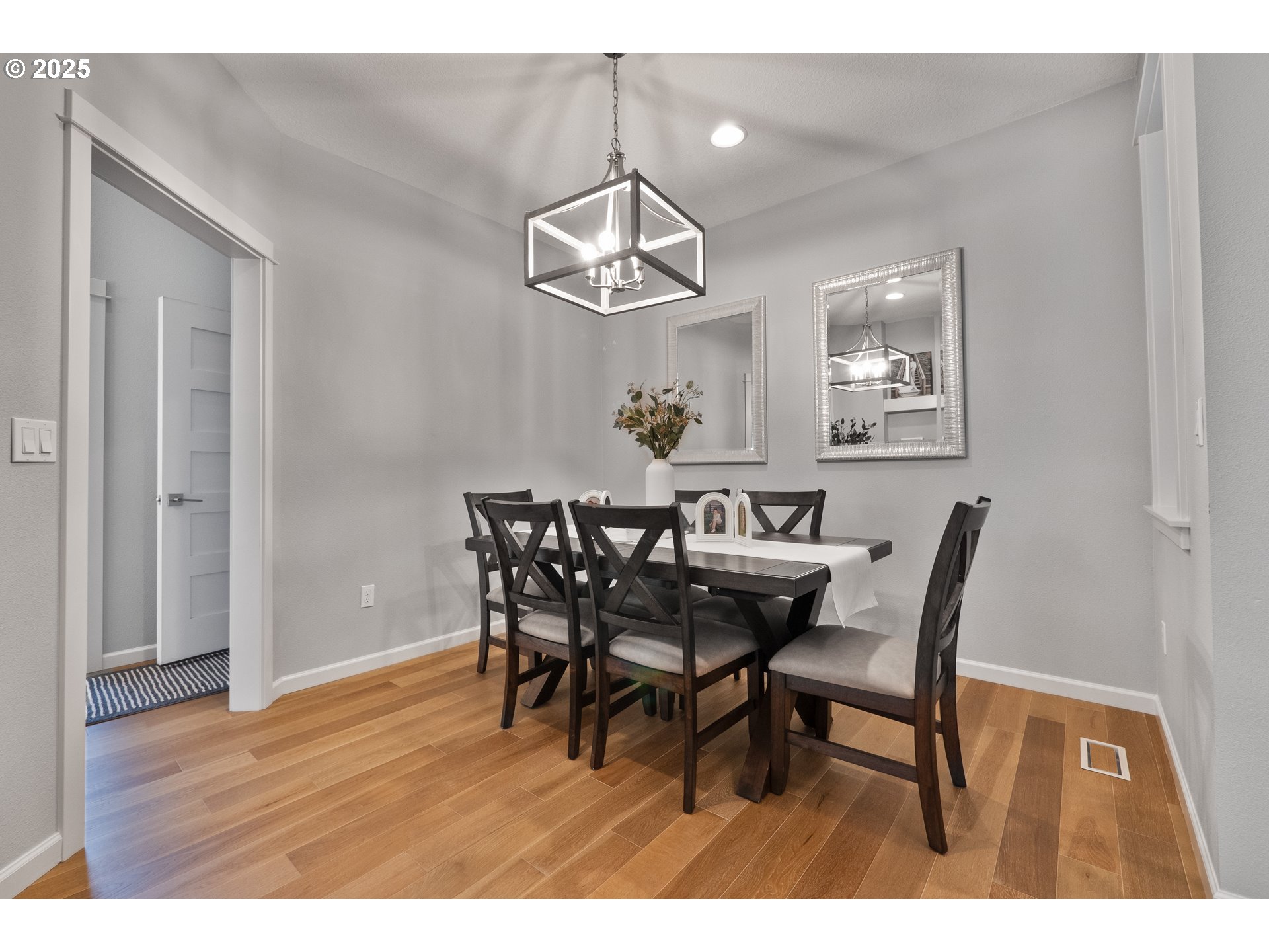 794 Ike Mooney Road Northeast Silverton, OR 97381 - Photo 10 of 33