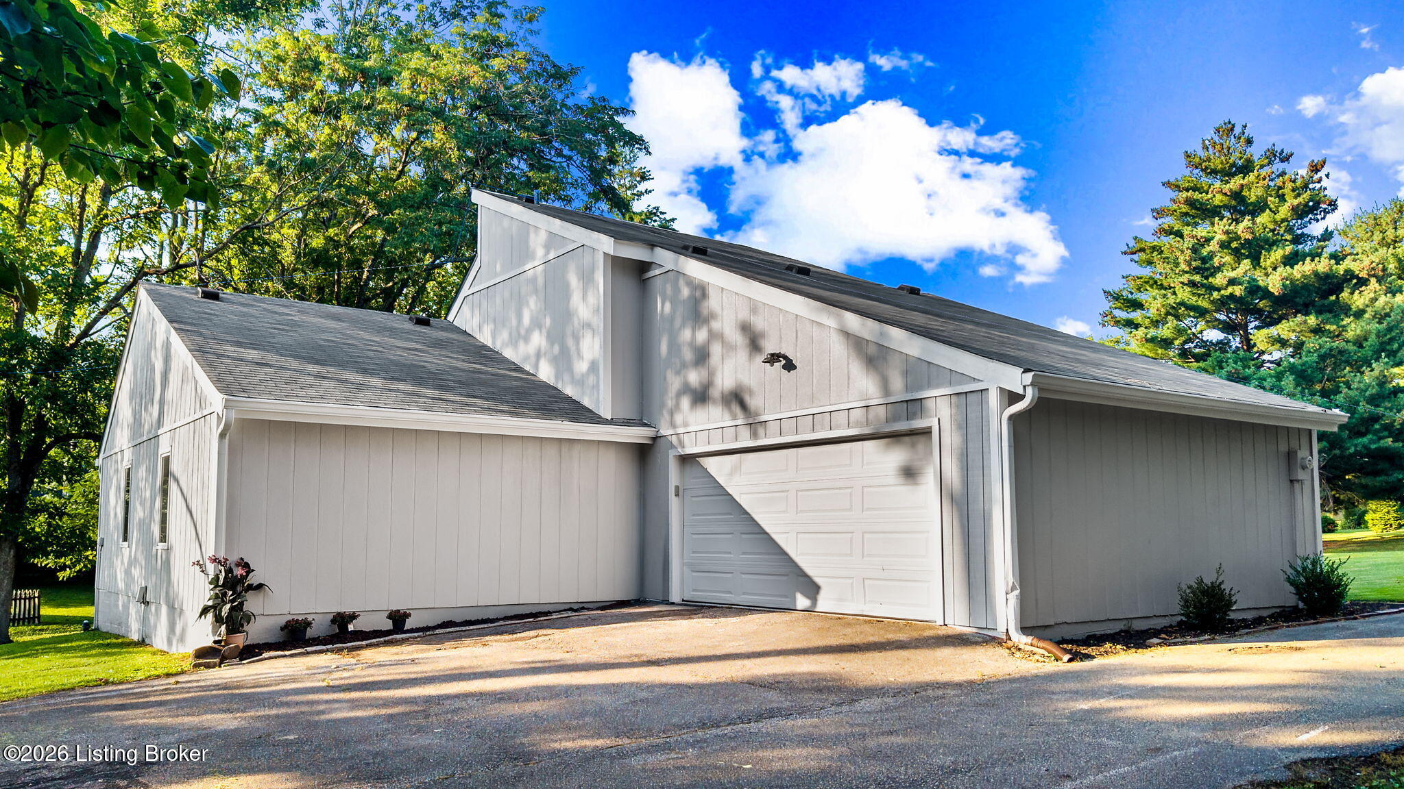 1938 Cardinal Harbour Road Prospect, KY 40059 - Photo 51 of 53 4-web-or-mls-DJI_20260729191640_0135_D-E