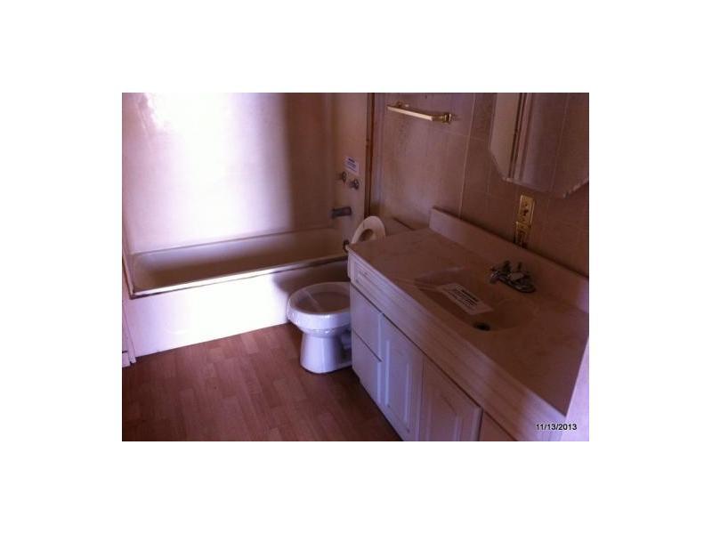 2915 Rhus Street Anderson, IN 46011 - Photo 2 of 7