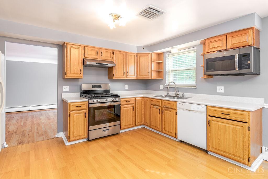3419 Rocker Drive Cincinnati, OH 45239 - Photo 11 of 44