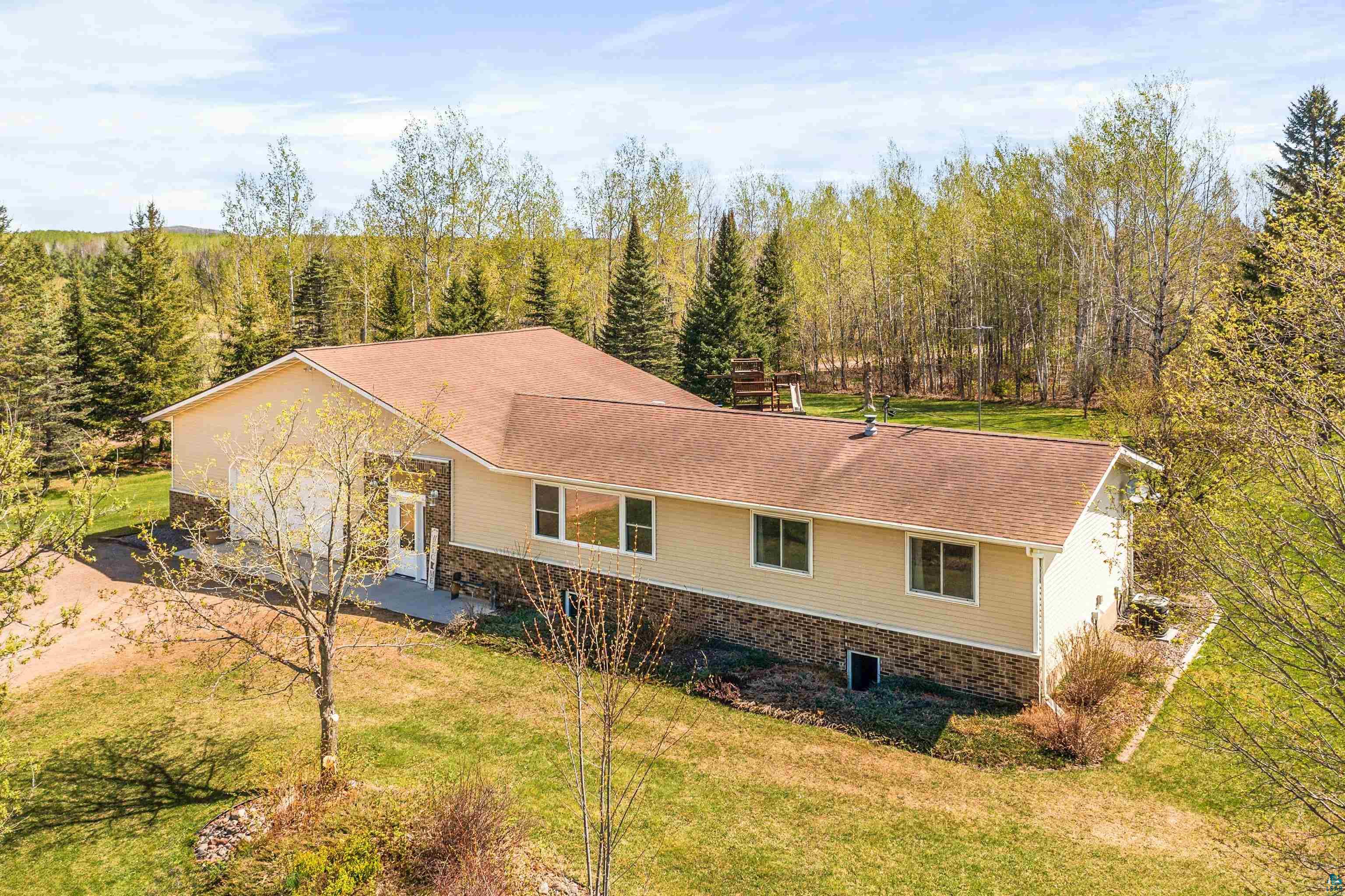 226 Marks Road Esko, MN 55733 - Photo 2 of 50