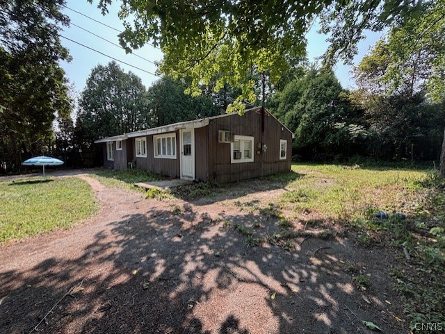 102 Oakley Road Camillus, NY 13209 - Photo 2 of 18 Gallery Image 2