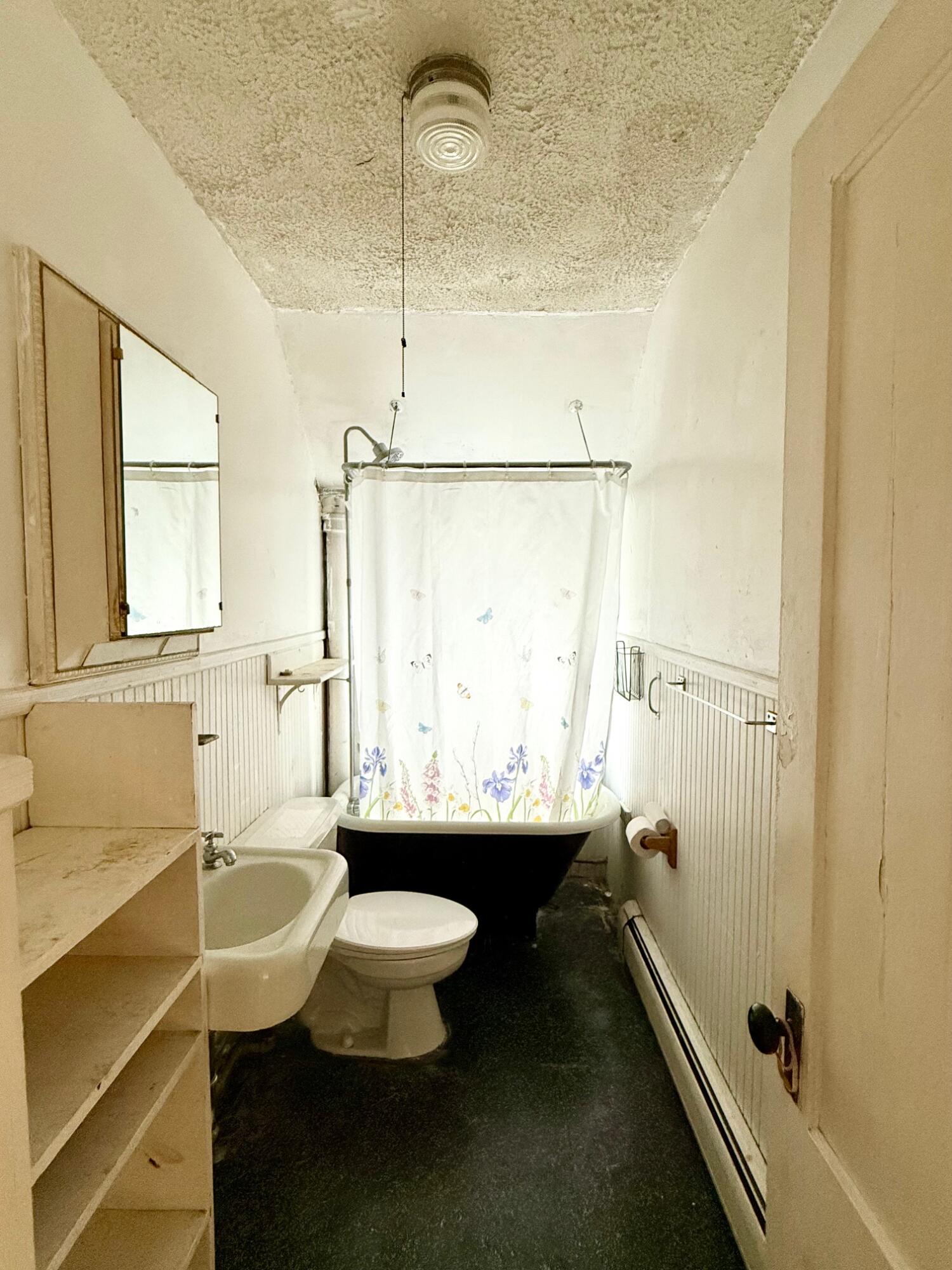 348 Lisbon Street Lisbon, ME 04250 - Photo 18 of 21 IMG_0894