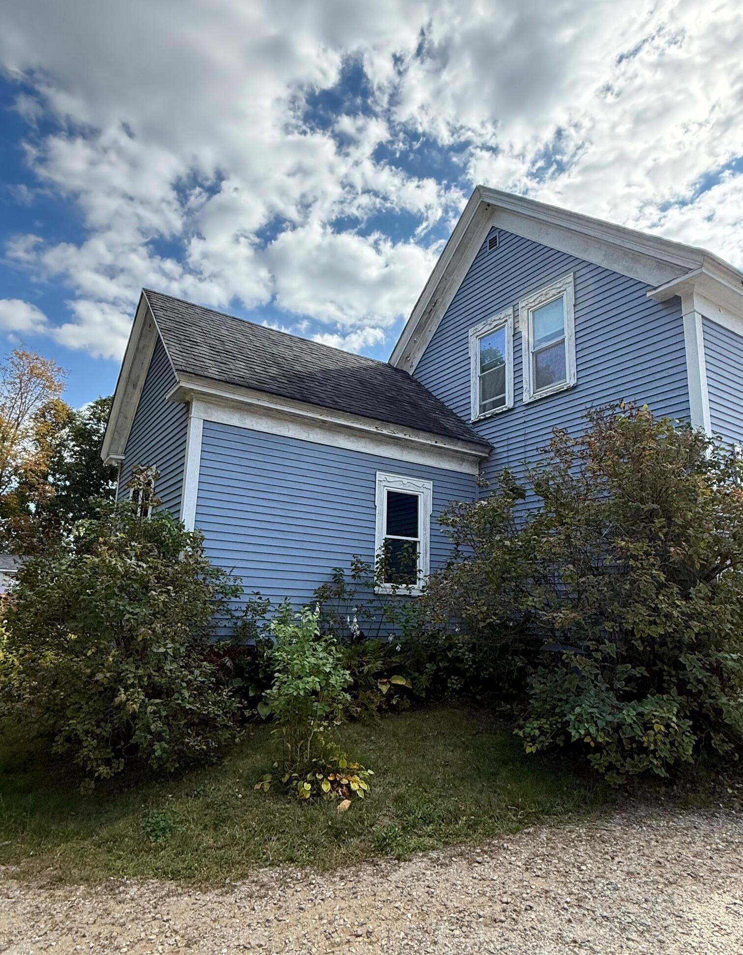 348 Lisbon Street Lisbon, ME 04250 - Photo 5 of 21 IMG_0863