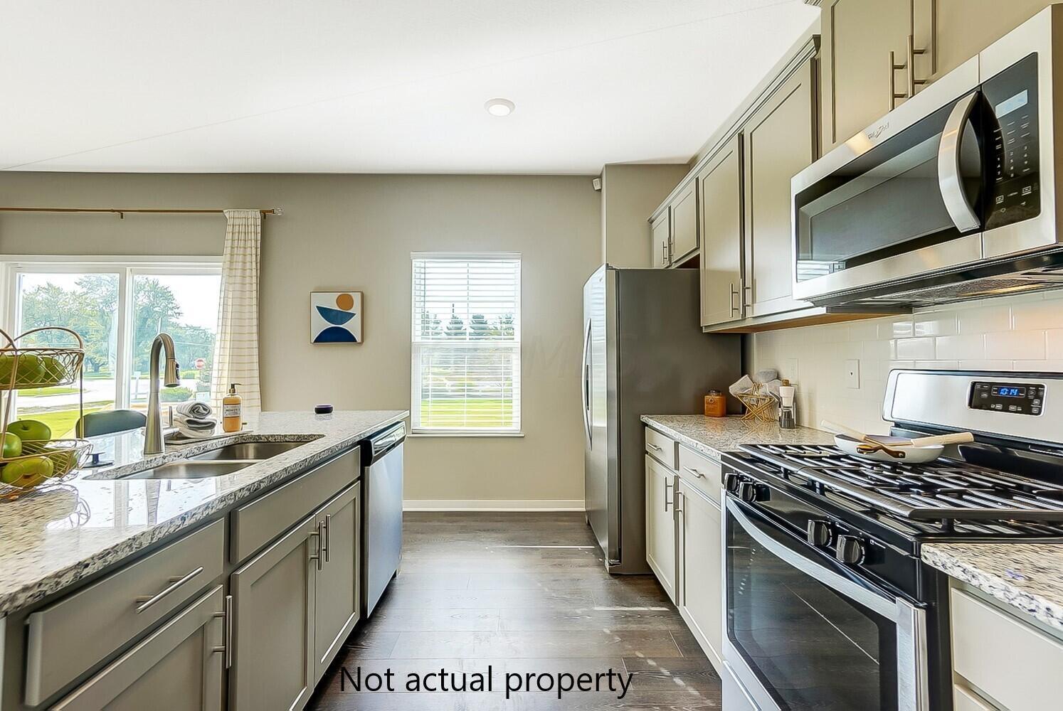 1545 Raley Way Columbus, OH 43228 - Photo 8 of 26 50041612-018_web