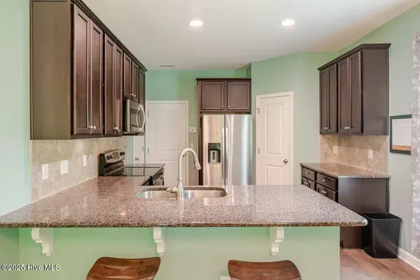 $2,550 | 154 Poplar Branch Way, Hampstead, NC 28443