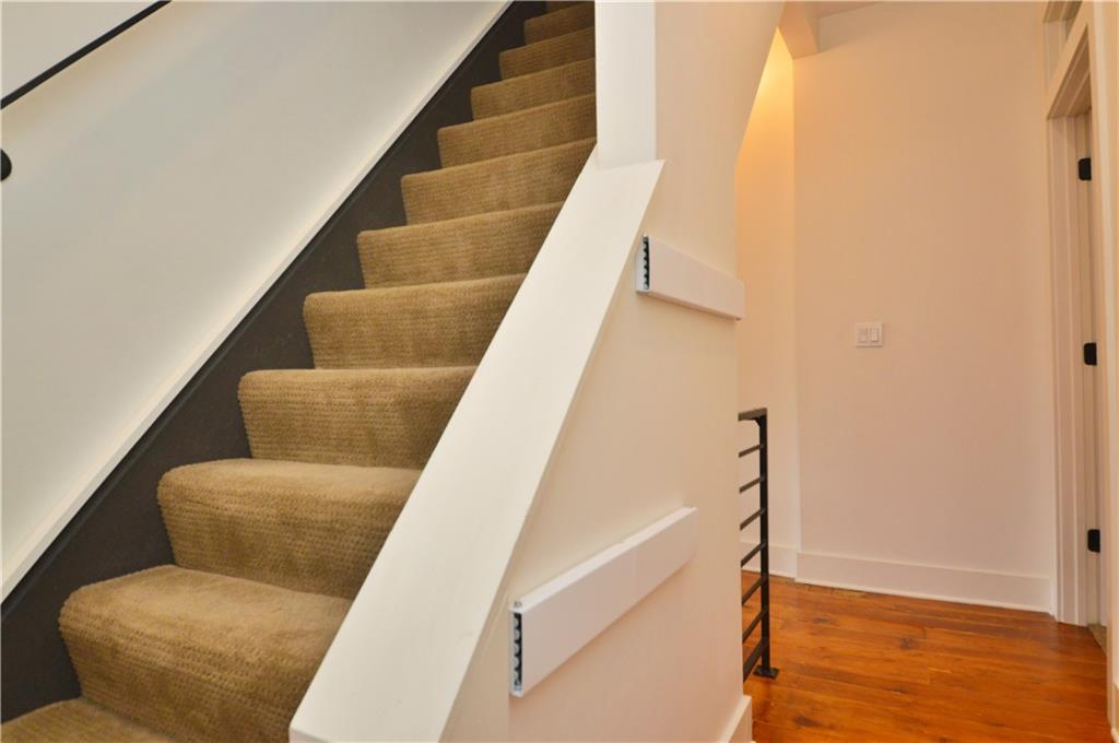 99 South 13th Street Pittsburgh, PA 15203 - Photo 38 of 50 a view of entryway with kitchen