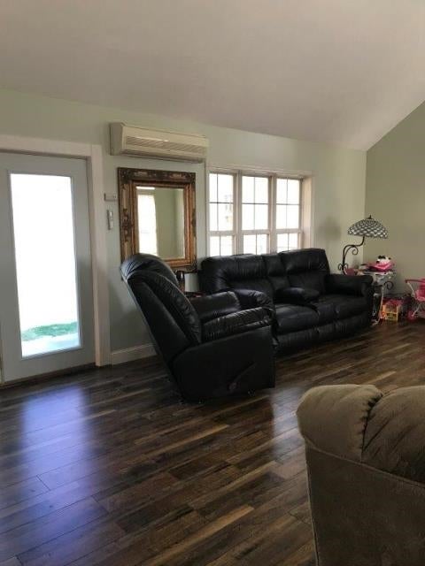 494 Embry Loop Morgantown, KY 42261 - Photo 6 of 27 Gallery Image 6