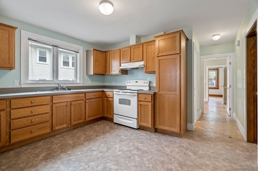 148-150 Trapelo Road Belmont, MA 02478 - Photo 4 of 33 Gallery Image 4