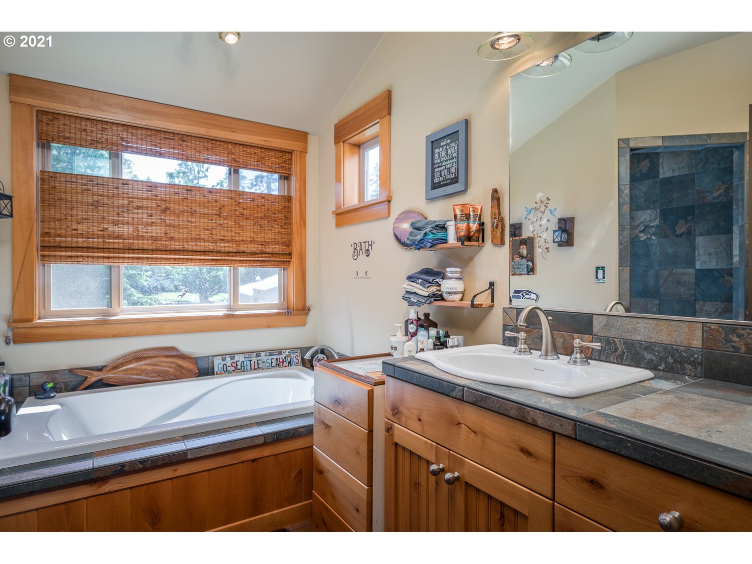 10052 South Maple Grove Road Molalla, OR 97038 - Photo 14 of 31 Gallery Image 14
