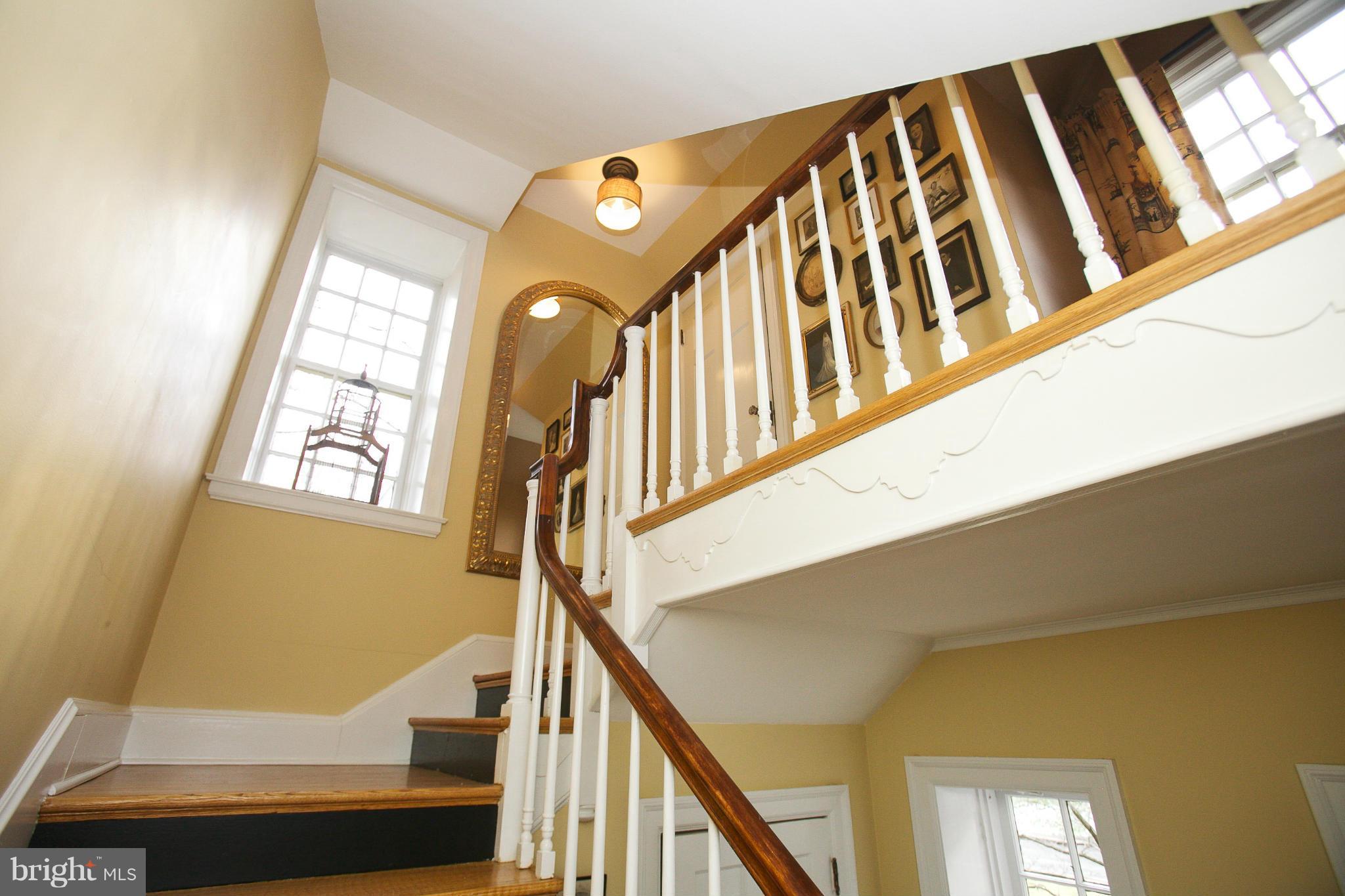 214 Goodale Road Baltimore, MD 21212 - Photo 15 of 30 a view of entryway