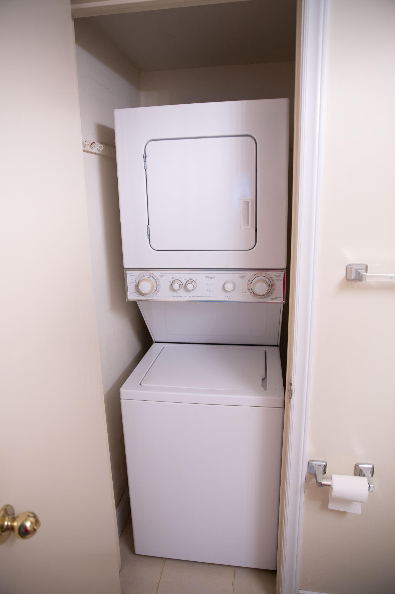 322 Windsor Road Guyton, GA 31312 - Photo 17 of 19 Washer and Dryer included.