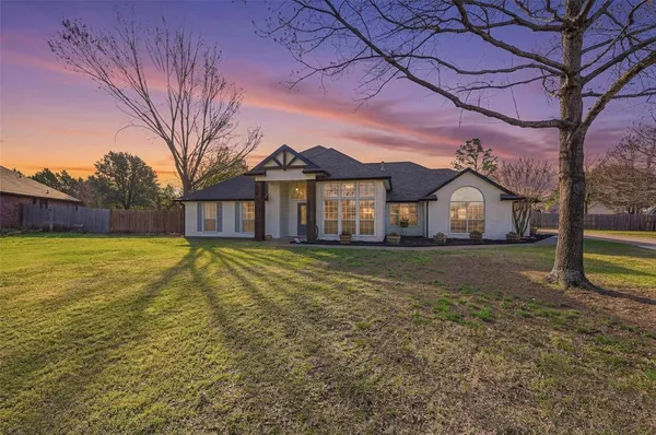 $700,000 | 2240 Cottonwood Court, Midlothian, TX 76065