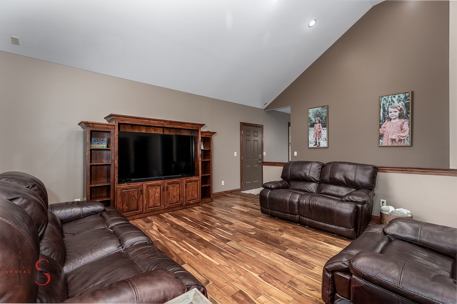 2834 East 2525th Road Marseilles, IL 61341 - Photo 14 of 31 a living room with furniture and a flat screen tv