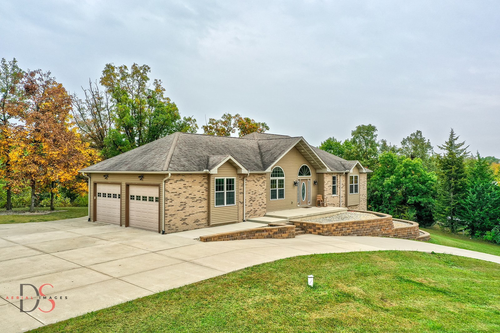 2834 East 2525th Road Marseilles, IL 61341 - Photo 3 of 31 a front view of a house with a yard and trees
