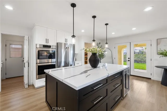 $1,125,000 | 21174 Lone Star Way, Saugus, CA 91390