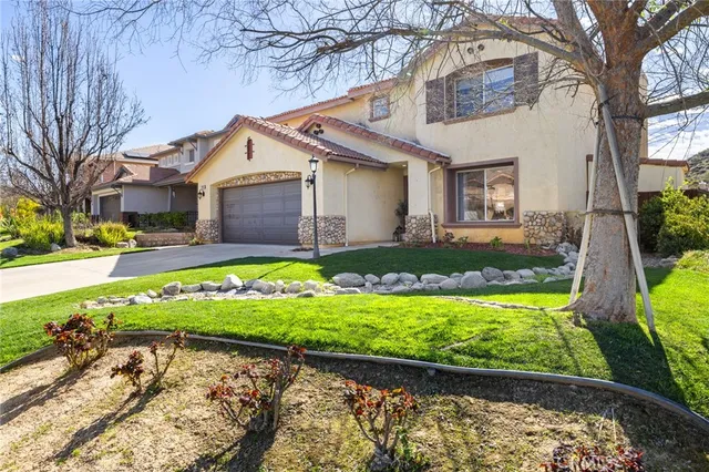 $1,125,000 | 21174 Lone Star Way, Saugus, CA 91390