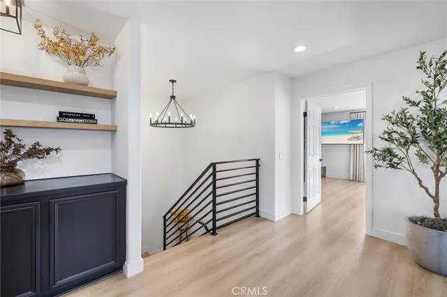 $1,125,000 | 21174 Lone Star Way, Saugus, CA 91390