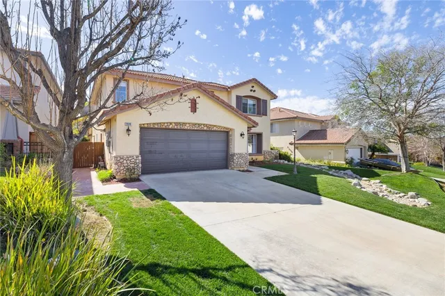 $1,125,000 | 21174 Lone Star Way, Saugus, CA 91390