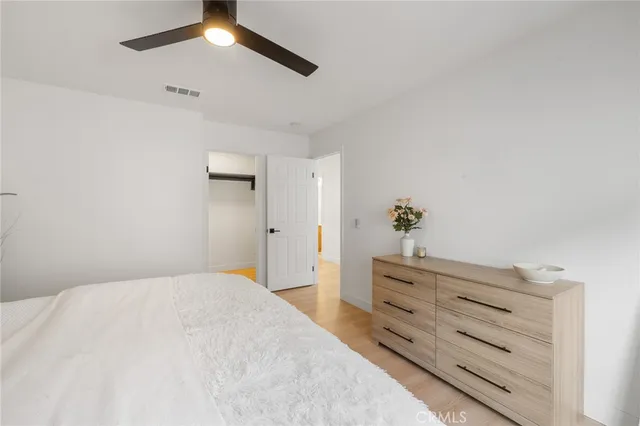 $1,125,000 | 21174 Lone Star Way, Saugus, CA 91390