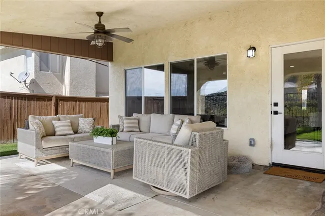 $1,125,000 | 21174 Lone Star Way, Saugus, CA 91390