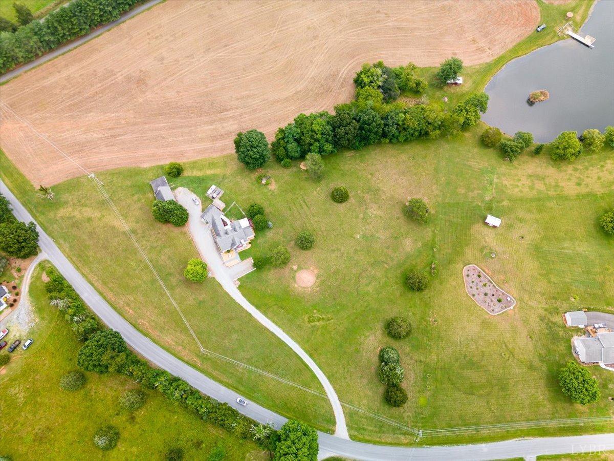 3067 Goode Station Road Goode, VA 24556 - Photo 8 of 74 Gallery Image 8